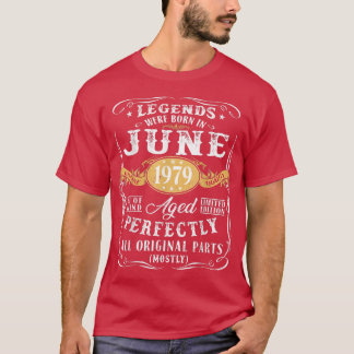 6月生まれの伝説たち 43歳の誕生日装飾 Tシャツ