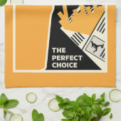 6月4日 – 魚とチップの日 キッチンタオル (折り畳み)