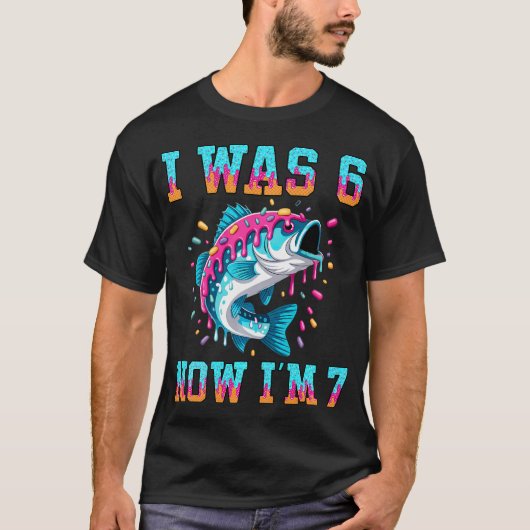6歳から7歳の誕生日 釣り 6 7 Tシャツ (正面)