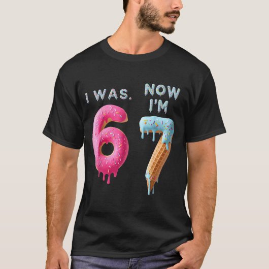 6歳から7歳の誕生日、面白い67のバイラル・ミーム、7歳 Tシャツ (正面)