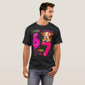 6歳から7歳へ!ウーパールーパー 67 メメ 7歳 Tシャツ (正面フル)