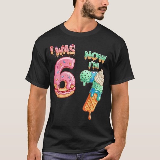 6歳から7歳へ!面白い6 7 Meme 67 7歳の誕生日 Tシャツ (正面)