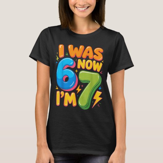 6歳から7歳へ!7歳の誕生日おめでとう少年少女 Tシャツ (正面)