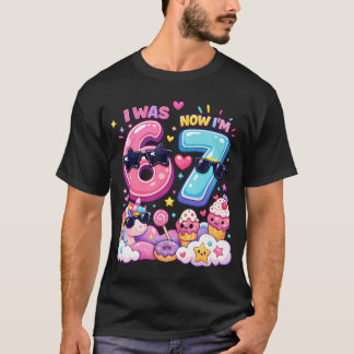 6歳だったのに今は7歳 虹色ユニコーン アイスクリーム 67 Tシャツ