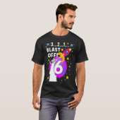 6歳の宇宙飛行士が宇宙から6Bir爆発 Tシャツ (正面フル)