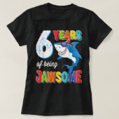 6歳の男の子の子の顎someサメ6誕生日 tシャツ (デザイン正面)
