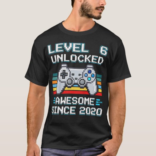 6歳の誕生日おめでとう レベル6到達 クールなゲーマー Tシャツ (正面)