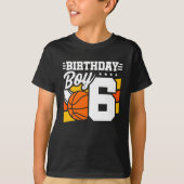 6歳バスケットボールパーティーテーマ6th誕生日ボーイ tシャツ (正面)