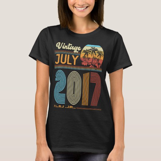 6歳誕生日ヴィンテージ7月2017女の子の男の子 Tシャツ (正面)