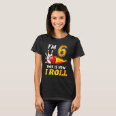 6番目の誕生日ボーリング私転がは6歳 Tシャツ (正面フル)
