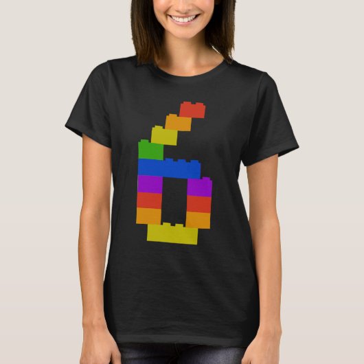 6誕生日この小さなビルダーは6年レンガ Tシャツ (正面)