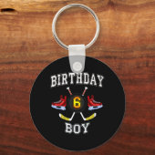 6誕生日少年 – アイスホッケー6歳の少年 キーホルダー (正面)