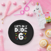 6誕生日6年オールドボーイパーティー誕生日Dude 6 ペーパープレート (パーティー)