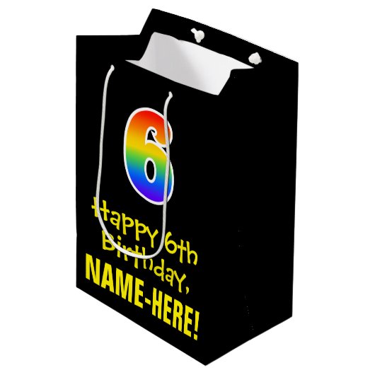 6誕生日:おもしろい、はっきりした、カラフルレインボー「6」 ミディアムペーパーバッグ (正面アングル)