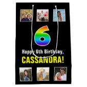 6誕生日: Rainbow "6"，写真カスタムと名前 ミディアムペーパーバッグ (裏面)