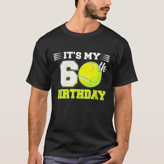 60おもしろい歳の誕生日テニス愛好家60年 Tシャツ (正面)