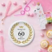 60だから何だってば!おもしろ月桂樹の輪と王冠の60歳の誕生日 ペーパープレート (パーティー)