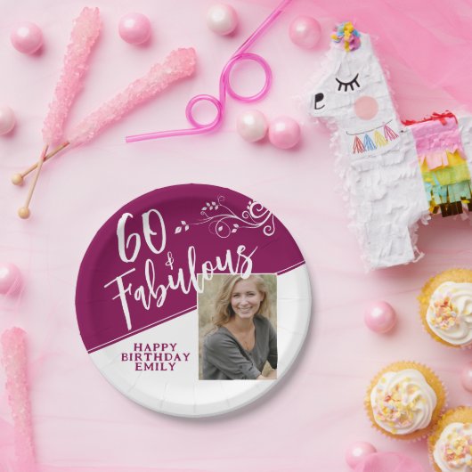 60と素晴らしいスクリプトフォトマゼンタ60誕生日 ペーパープレート (パーティー)
