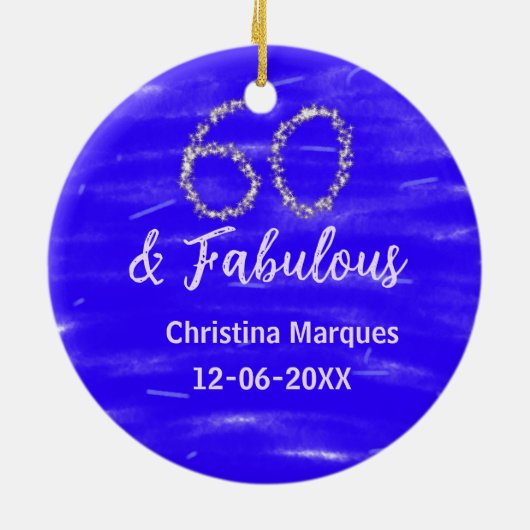 60と素晴らしい誕生日ブルーシルバー追加の日付 セラミックオーナメント (裏面)