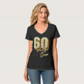 60パーティークルー60誕生日女性Vネック Tシャツ (正面フル)