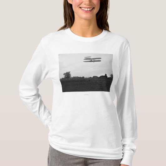 60フィート高の飛行41のOrvilleライト Tシャツ (正面)