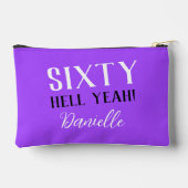 60分だ！紫パーソナライズされた60誕生日 アクセサリーポーチ (裏面)