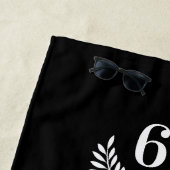 60周年結婚白黒リース ビーチタオル (インサイチュ)