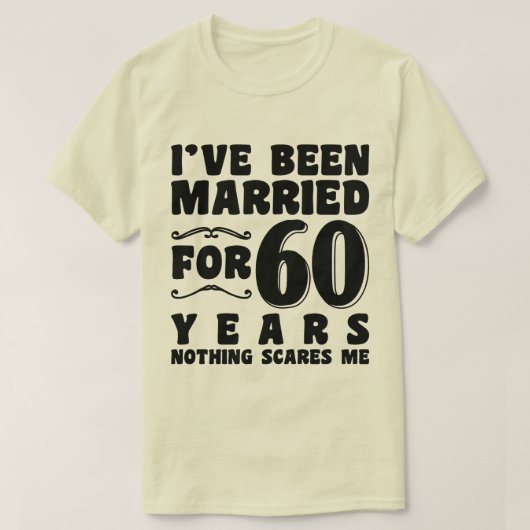 60年も結婚生活が続く祖父母って素敵 Tシャツ (デザイン正面)