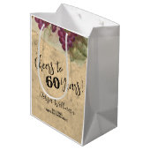 60年カスタム間のブドウ畑の水彩応援 ミディアムペーパーバッグ (裏面アングル)