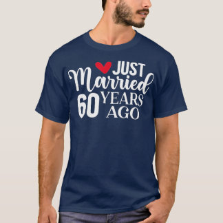 60年前に入籍しました お揃いの60周年結婚記念日 Tシャツ
