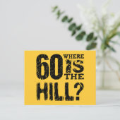 60年目おもしろいの誕生日日付V03Dの保存 案内ポストカード (スタンド正面)