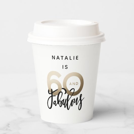 60歳と素晴らしい金ゴールドメタリック誕生日  紙コップ (正面)