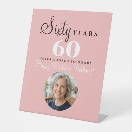 60歳の誕生日バナー ブラック 台座サイン (正面)