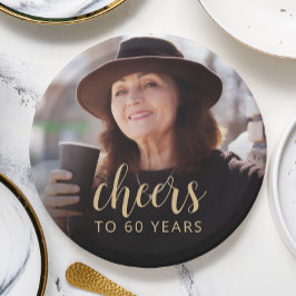 60歳の誕生日パーティーの写真と乾杯 ペーパープレート