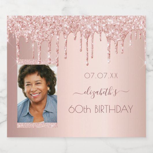 60歳の誕生日パーティー写真バラ金ゴールドグリッターピンク スパークリングワインラベル (シングルラベル)