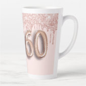60歳の誕生日フォトバラ金ゴールドグリッターピンクバルーン カフェラテマグ (右)