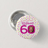 60歳の誕生日フォトピンクゴールデンイエロー紙吹雪 缶バッジ (正面&裏面)