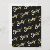 60歳の誕生日写真スクリプト フラットゴールドカラー 招待状 (裏面)