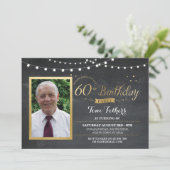 60歳の誕生日写真チョークラスティックゴールド招待状 招待状 (スタンド正面)