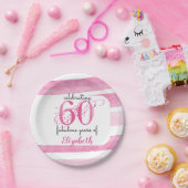 60歳の誕生日PINK素晴らしい60年の紙プレート ペーパープレート (パーティー)