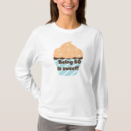 60歳はTシャツとギフトが大好き Tシャツ (正面)