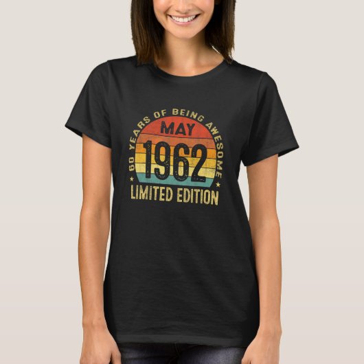 60歳1962年5月60誕生日 Tシャツ (正面)