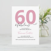 60歳 ファビュラス スクリプト ピンク 60歳の誕生日パーティー 招待状 (スタンド正面)