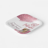 60歳 ファビュラス ピンクグリッター フォト 60歳誕生日 ペーパープレート (傾斜あり)