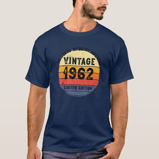 60番目の誕生日ヴィンテージ1962 Tees 60年の畏敬 Tシャツ (正面)