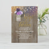 60素朴誕生日 – パープルフラワーズメイソンジャー金ゴールド 招待状 (スタンド正面)