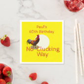 60誕生日おもしろいチキン招待状 スタンダードカクテルナプキン (インサイチュ)