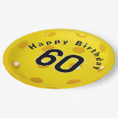 60誕生日イエローピックボール ペーパープレート (アングル)