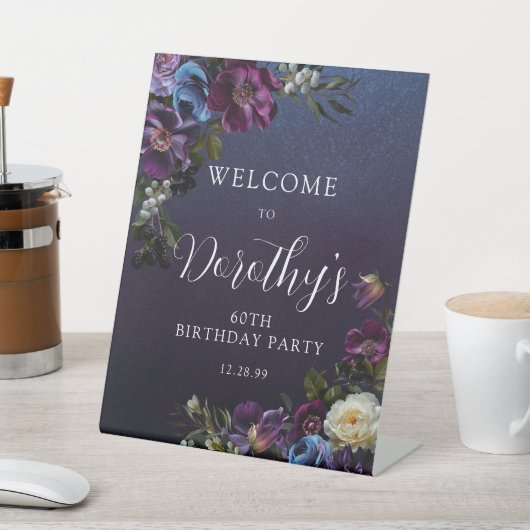 60誕生日ムーディパープル花カスタム歓迎 台座サイン (インサイチュ)