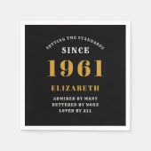 60誕生日1961ブラック金ゴールドレディパーソナライズされたズ スタンダードカクテルナプキン (正面)